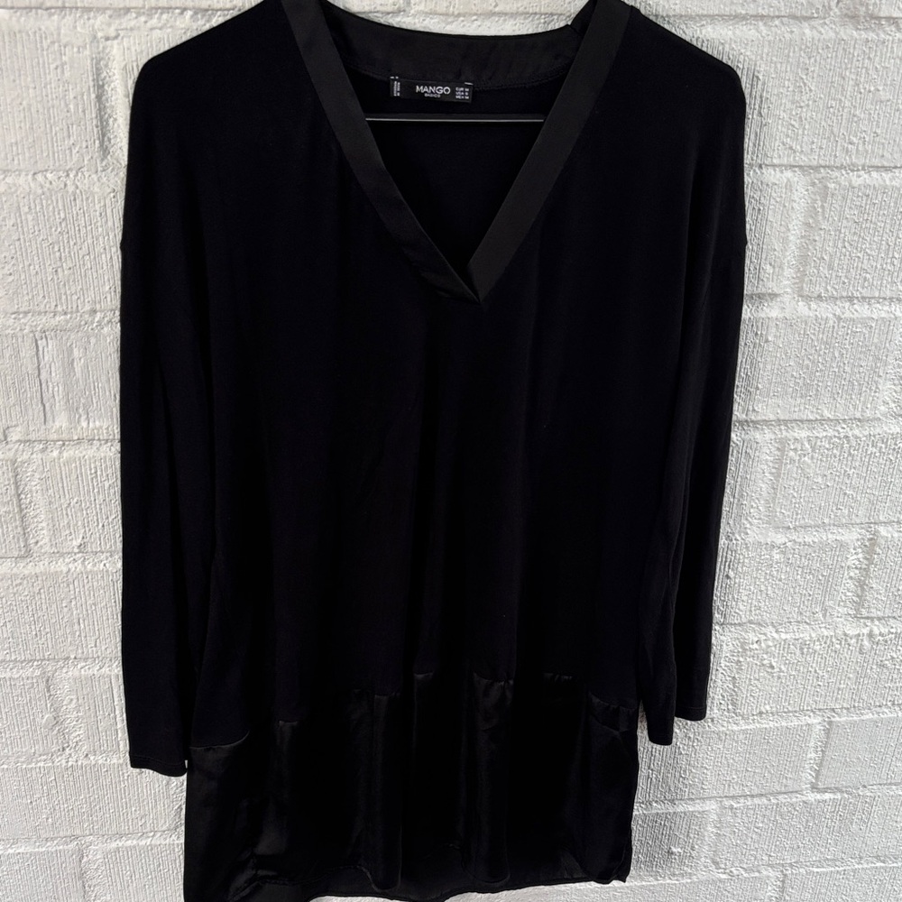 Mango Satin Trim Long Classic Black V-Neck Long Sleeve Blouse sz 6